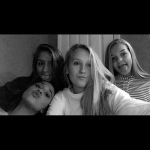 Meet your Posher, Jillian